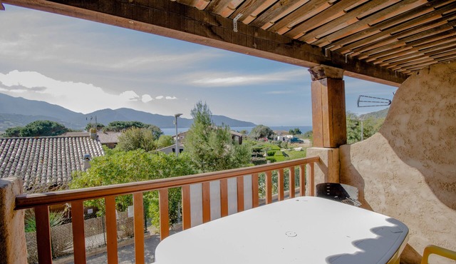 Apartment 'Le Dui' with Sea View, Wi-Fi and Air Conditioning
