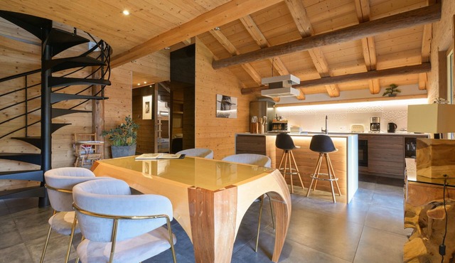 Apartment 'Le Jalouvre': Mountain View, Balcony, and Wi-Fi