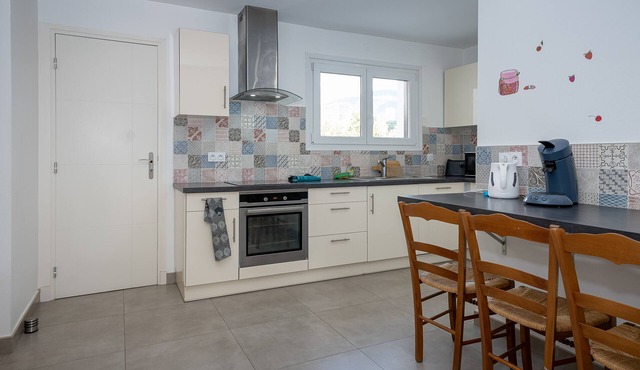 Apartment 'Le Jirani' with Private Terrace, Private Garden and Wi-Fi