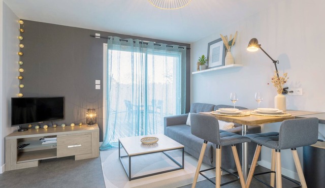 Apartment "Le Studio" with Private Garden & Wi-Fi