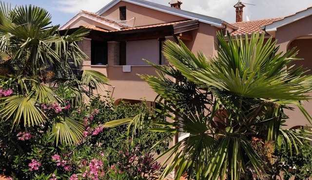 Apartment Leonard, FAP A4 (2+2) one bedroom, for max 4 pax, nice area of Poreč city