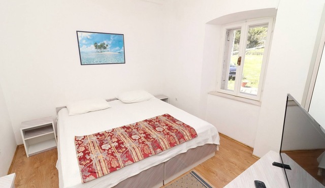 Apartment Lepur Slano - Two-Bedroom Apartment with Terrace