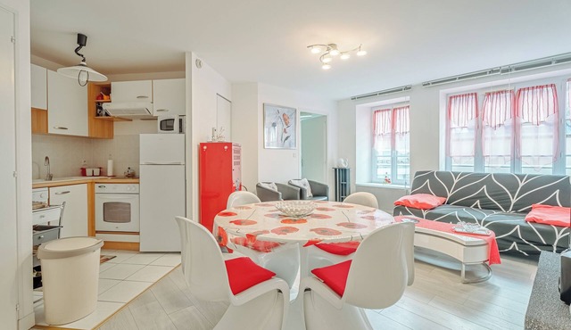 Apartment 'Les Bains - Erquy' with Wi-Fi