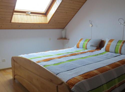 Apartment LES BRIMBELLES by Interhome