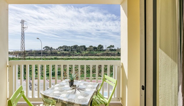 Apartment 'Les Embruns' with Sea View, Private Terrace and Balcony