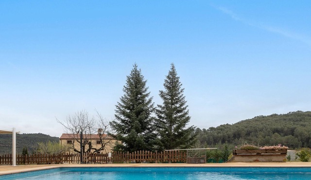 Apartment 'Les Muntades Aire' with Mountain View, Wi-Fi and Air Conditioning