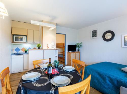 Apartment Les Platanes-1 by Interhome