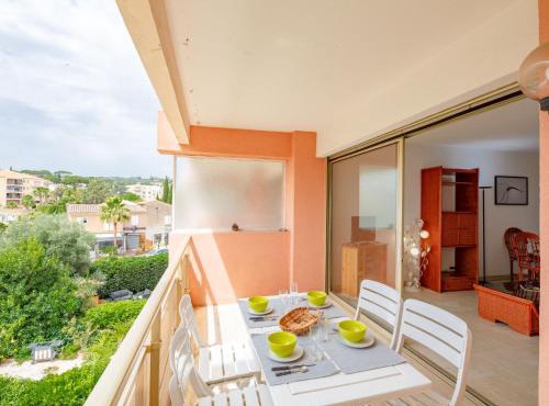 Apartment Les Terres Marines-2 by Interhome
