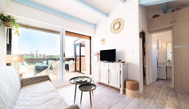 Apartment 'Leucate Aphrodite Village' with Shared Pool, Shared Garden and Balcony
