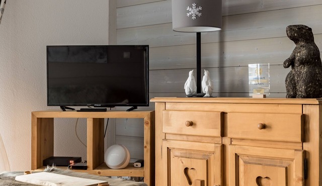 APARTMENT LOCATED IN TOWN CENTER WIFI SHEETS PRIVATE PARKING SECURE 3 STARS