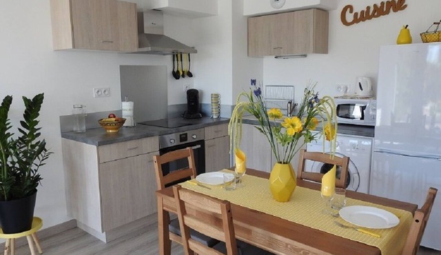 Apartment located on the 1st floor of a small residence with four