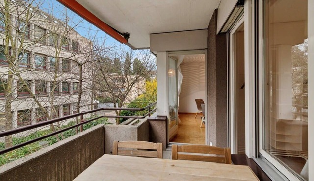 Apartment looking over Park in City Centre
