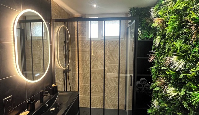 Apartment Lounge/Near CHU