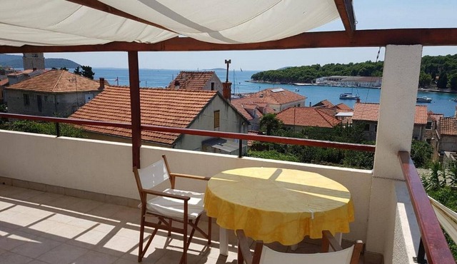 Apartment Luca - Two Bedroom Apartment with Terrace