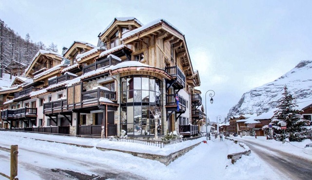 Apartment Lucienne - Four Bedroom Villa, Sleeps 8