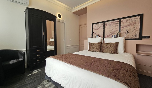 Apartment-Luxury-Garden view-Private Bathroom