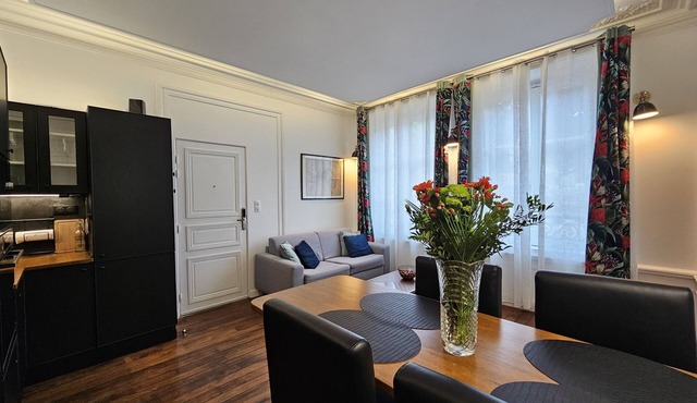 Apartment-Luxury-Private Bathroom-Garden view-Rdc A