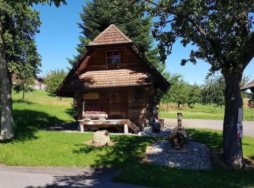 Apartment Luzerner Spycher - Doppelzimmer by Interhome