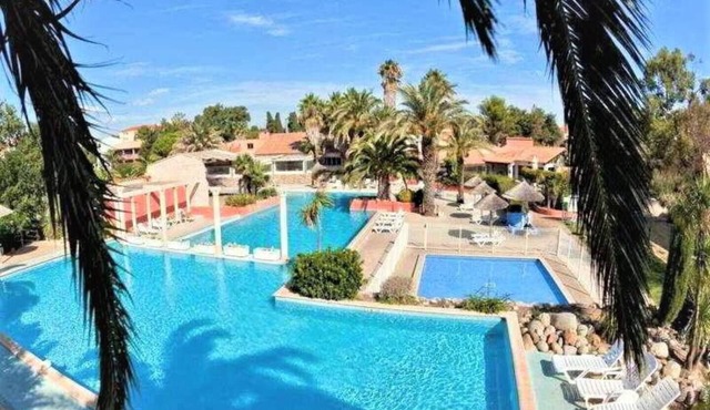 Apartment 'Malibu Village' with Shared Pool, Wi-Fi and Air Conditioning