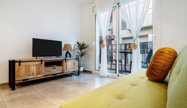 Apartment 'Mabicarent Playa 2' with Private Terrace, Wi-Fi and Air Conditioning