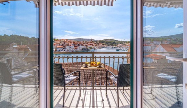 Apartment Magical view (93111-A1) - Milna - island Brac