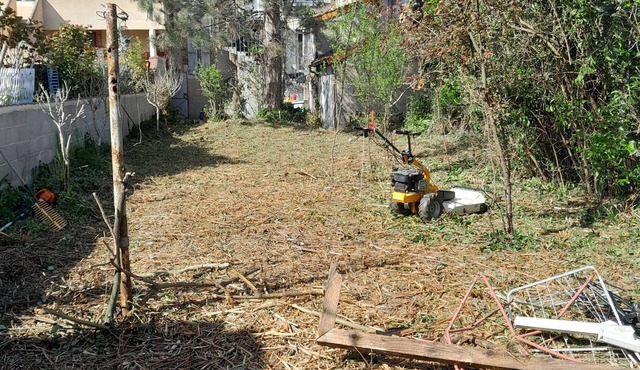 Apartment Maison Famille Sport. exclusive garden 2 mountain bikes, ping pong table.