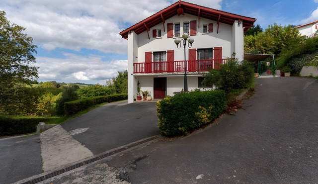 Apartment 'Maison Xara-heguia' with Air Conditioning