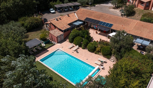 Apartment 'Mano - 4 People' with Mountain View, Wi-Fi and Air Conditioning