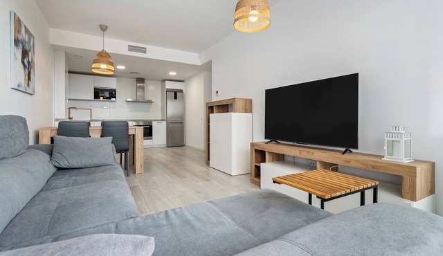 Apartment 'Maricel en Roques Daurades' with Shared Pool, Wi-Fi and Air Conditioning