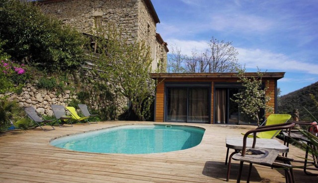 Apartment 'Mas La Rainette Chez Raphael' with Mountain View, Shared Pool and Wi-Fi
