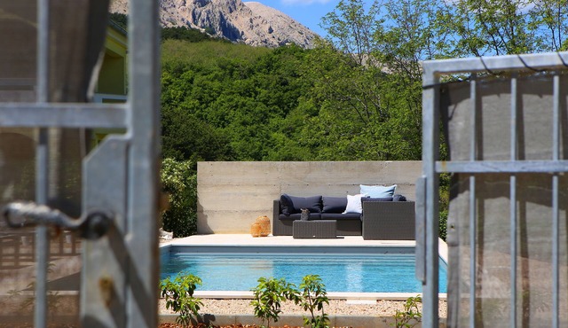 Apartment "Meerhaus" with pool