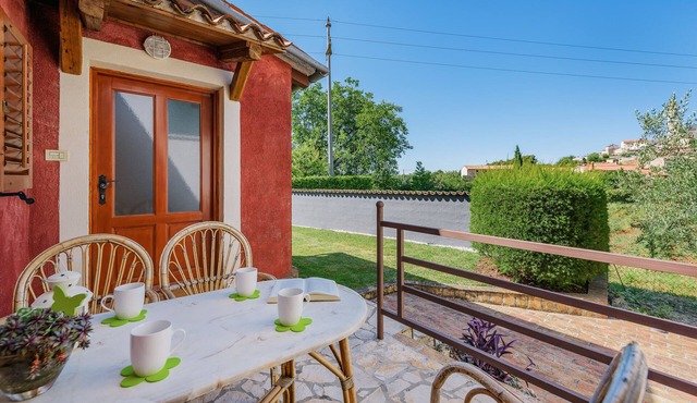 Apartment Milena with pool in Visnjan, Istria