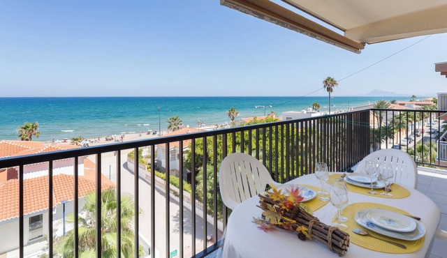 Apartment 'Miramar' with Balcony