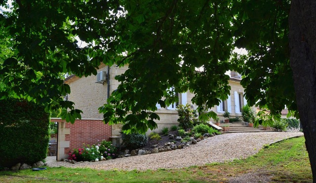 Apartment mit Sonnenterrasse Zwischen Atlantik und Wein