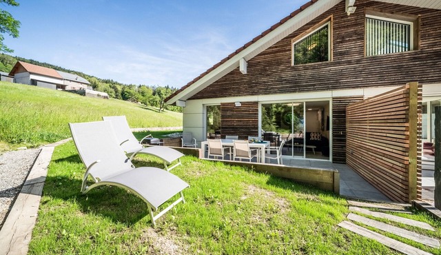 Apartment 'Mont Blanc Spa-terrasse Privatisés' with Private Terrace, Private Garden and Wi-Fi