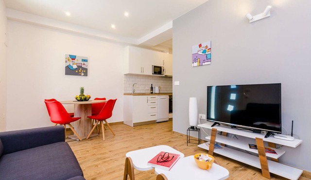 Apartment Moon River - Two-Bedroom Apartment with Terrace