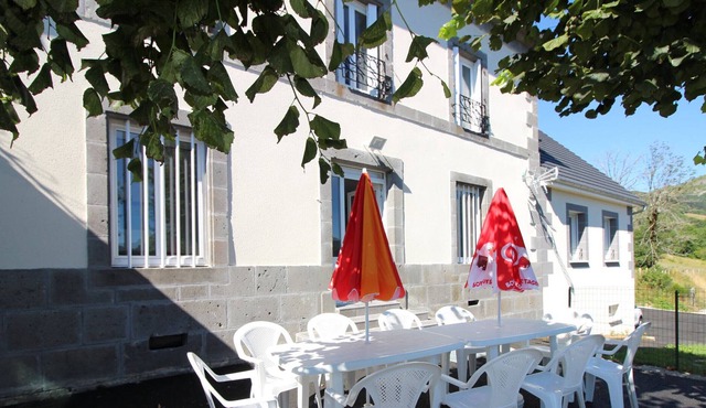 Apartment Murat-le-Quaire, 3 bedrooms, 7 people
