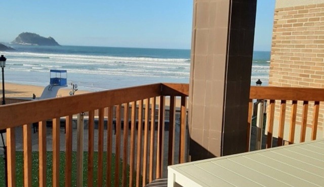 Apartment Muskaria - Spectacular, first line beach and pool by Egona