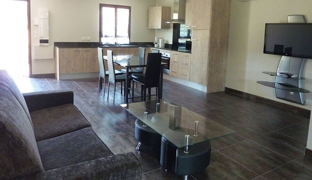 Apartment N ° 2 WITH TERRACE AND PRIVATE PARKING - AIR CONDITIONING reversible