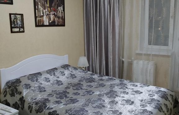 Apartment na Mira Street