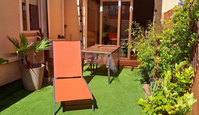 Apartment Narbonne Centre first floor two steps from the train station