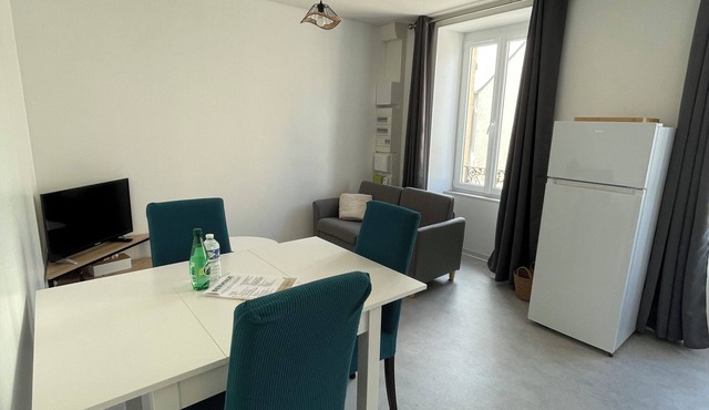 Apartment N°2 downtown with inner courtyard