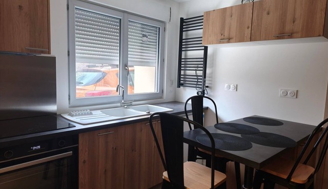 Apartment “Near Bordeaux and A10” with Wi-Fi and Air Conditioning