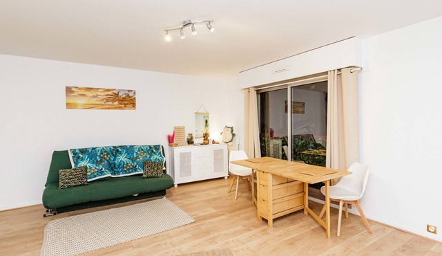 Apartment near Buttes Chaumont
