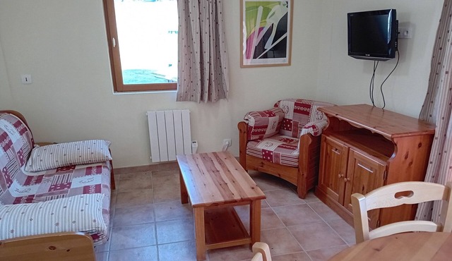 Apartment near Télésiège Girarde