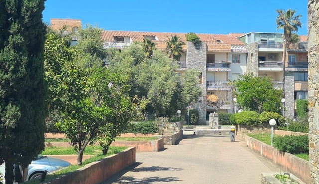 apartment near train stop and water park