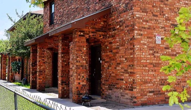 Apartment near University