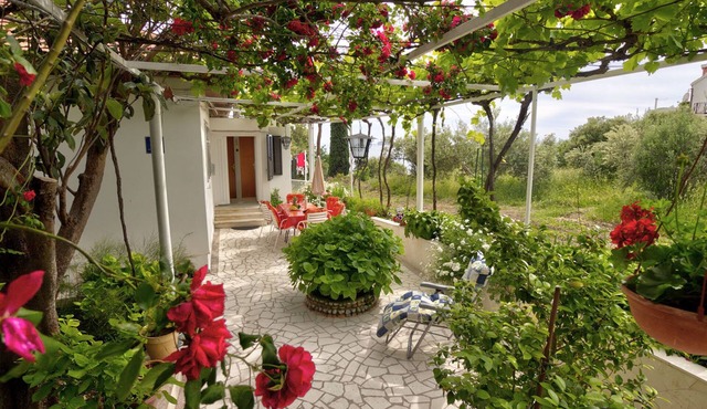Apartment Nera - Two Bedroom Apartment with Terrace and Sea View (Mlini)