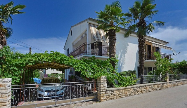Apartment Nevia I A3 with terrace