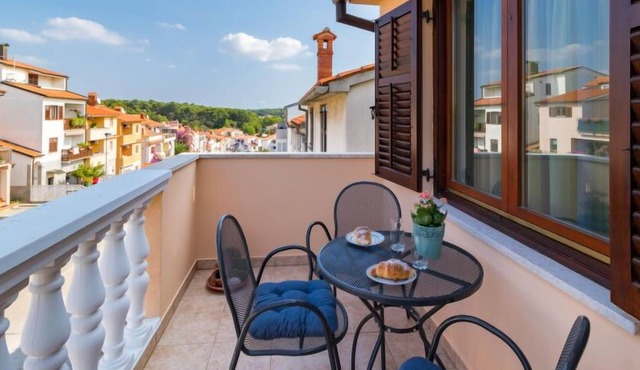 Apartment Nicole in Pula - 2 persons, 1 bedrooms